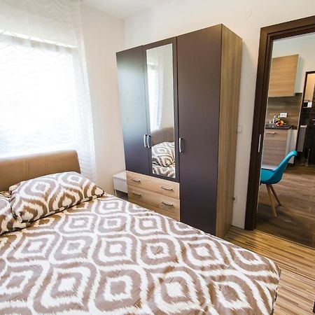 Apartmani Mabele Паг Екстер'єр фото