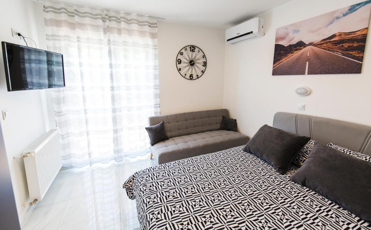 Apartmani Mabele Паг Екстер'єр фото