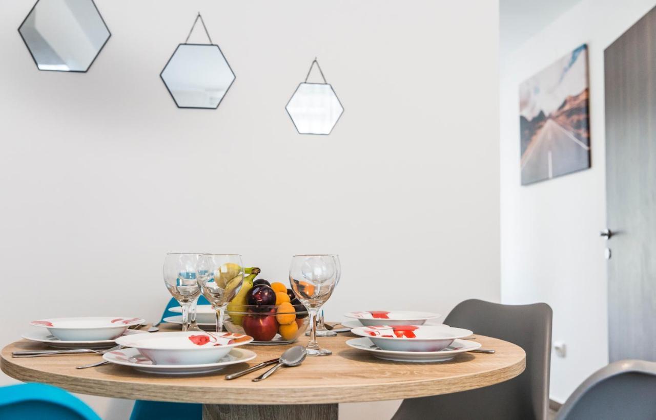 Apartmani Mabele Паг Екстер'єр фото