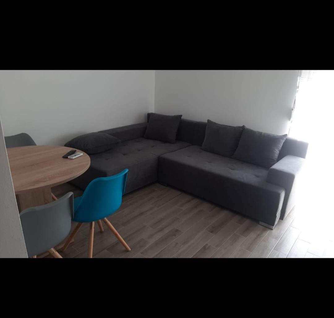 Apartmani Mabele Паг Екстер'єр фото